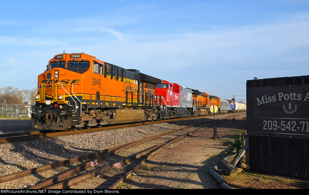 BNSF 3940